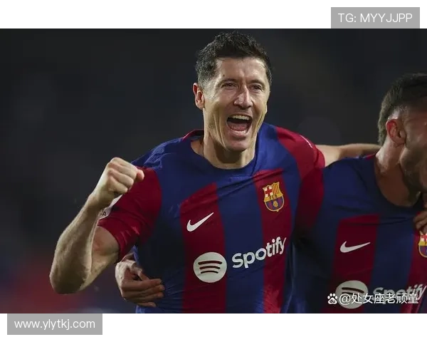 莱万多夫斯基与凯恩能力对比：全能中锋与终结机器的差异