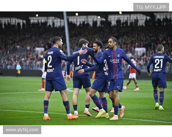 巴黎圣日耳曼的阵容问题,不在天赋,而在结构平衡 巴黎圣日耳曼的阵容问题,不在天赋,而在结构平衡