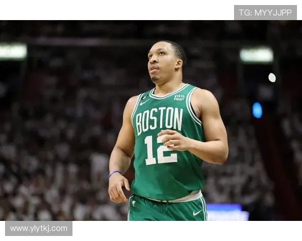 格兰特·威廉姆斯无球跑动制造错位，拉开空间效率显著提升